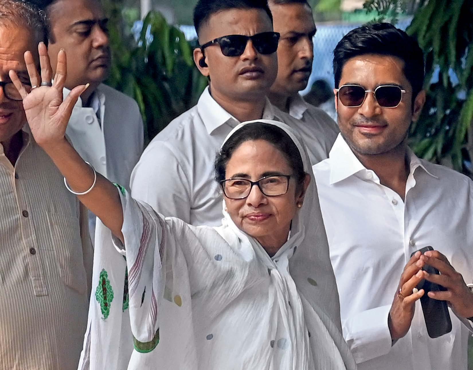 THE BANERJEES IN A BALANCE